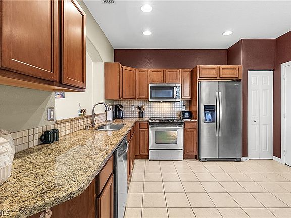 4th image of 3343 Dandolo Cir