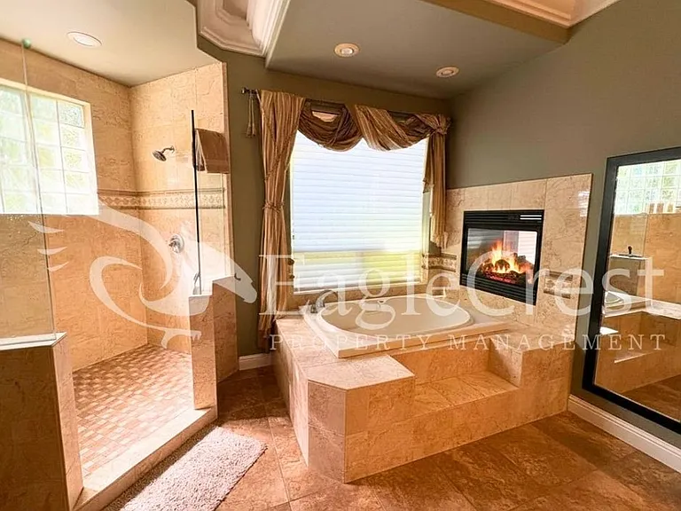 44 Vinehill Dr — Photo 40