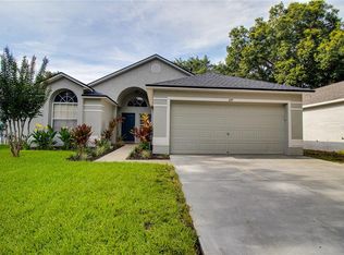 639 Somerstone Dr, Valrico, FL 33594