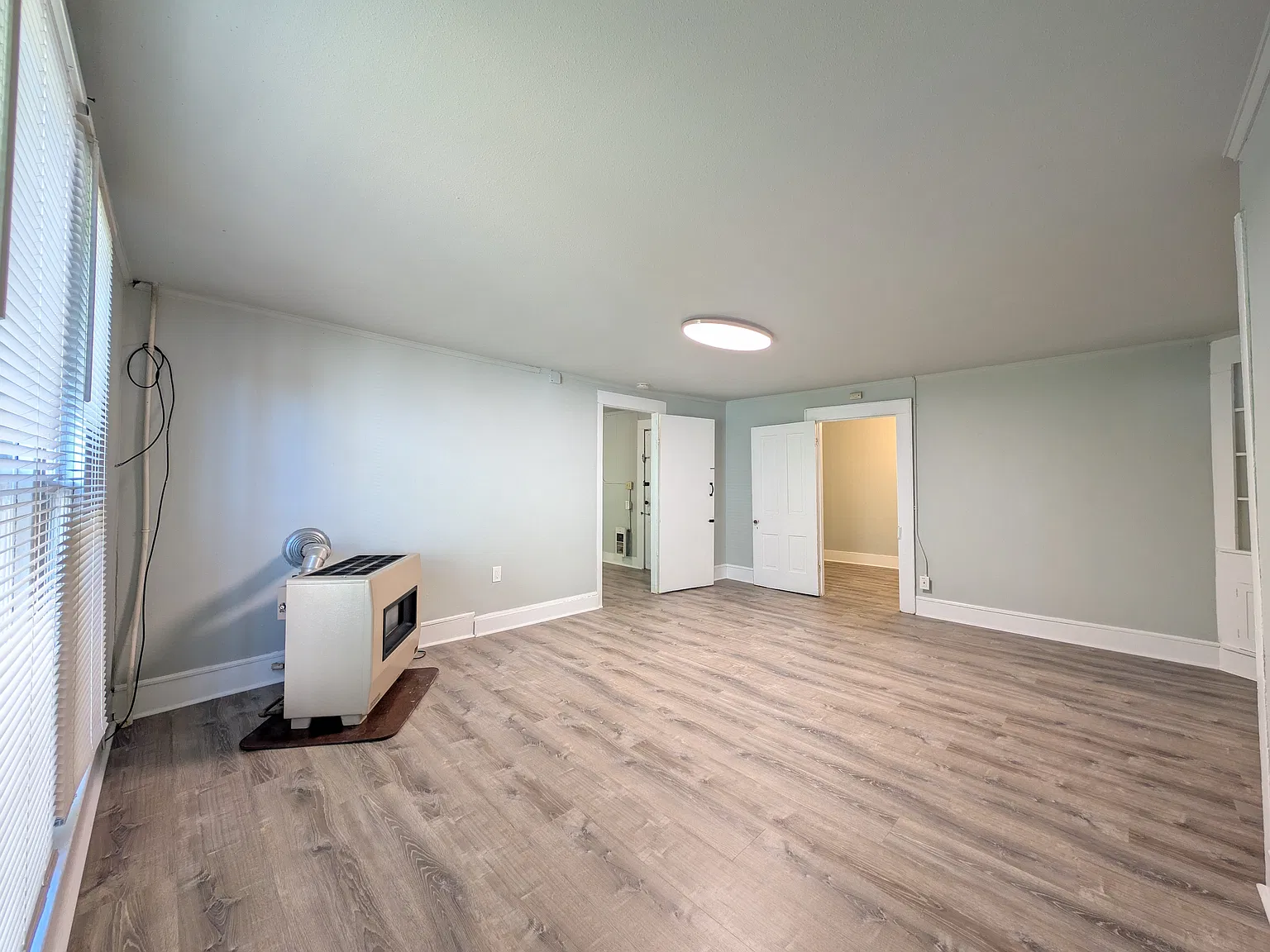 433 & 435 SW 5th - 433 — Photo 4