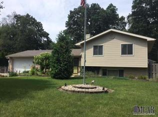 7633 Seneca Trl, Temperance, MI 48182