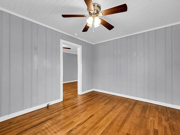 5th image of 2304 W Lowden St
