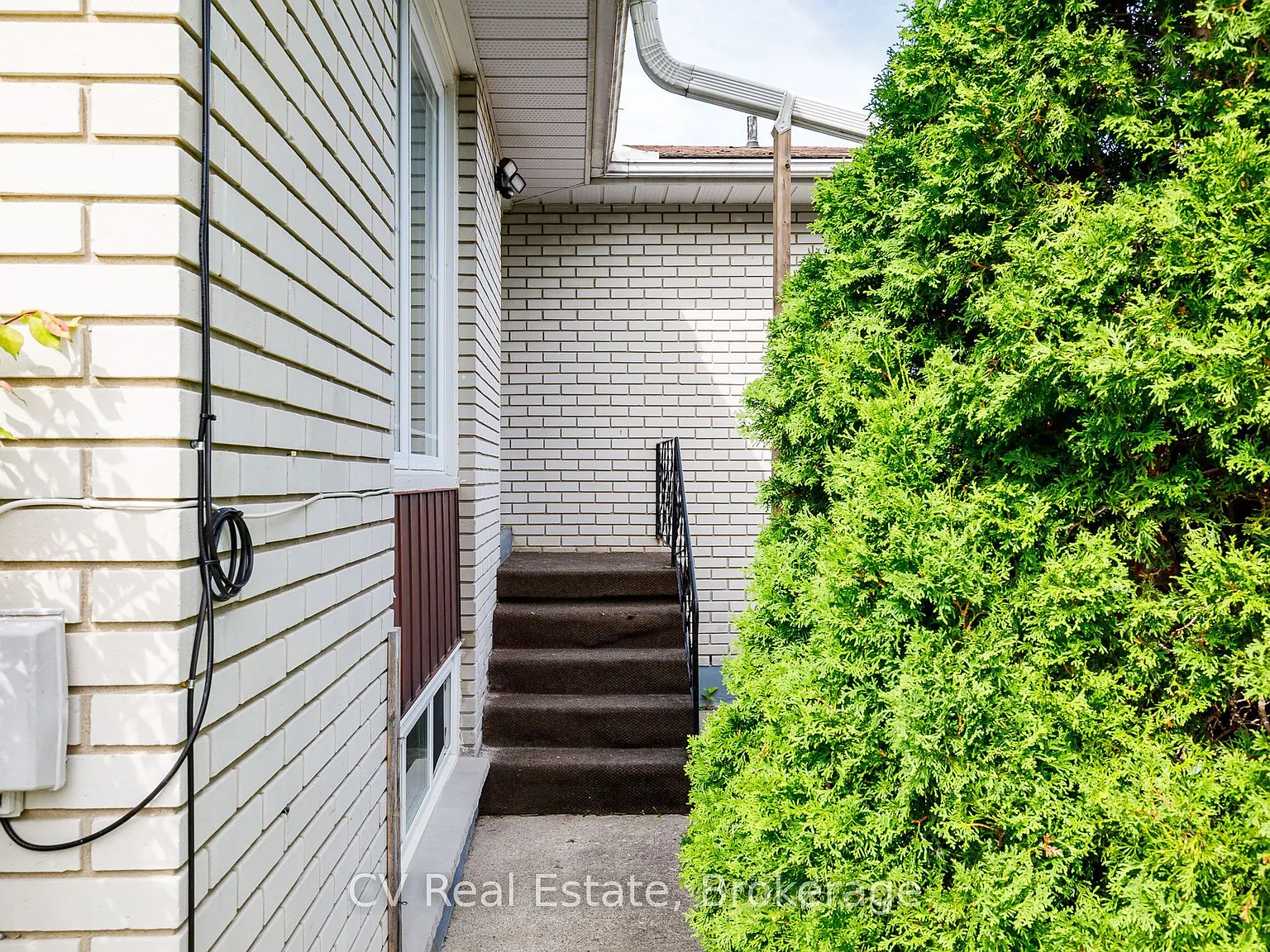 2 bed, $1,900 — Photo 3