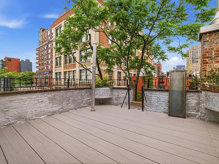 213 W 13th St #5C — Photo 10
