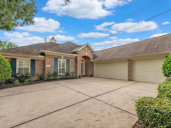 2nd image of 16719 Mystic Harbor Ln