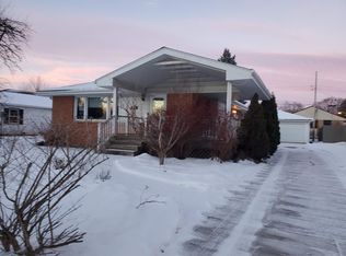 10114 W Fiebrantz Ave, Milwaukee, WI 53222