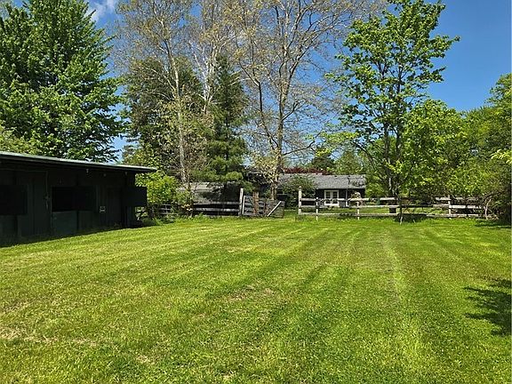 5th image of 38330 Rogers Rd