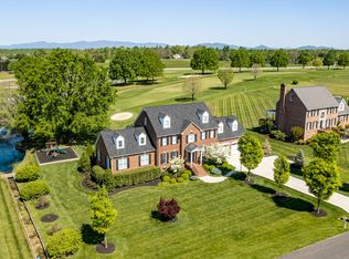 1048 N Fairway Dr, Forest, VA 24551