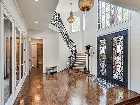 4th image of this home
