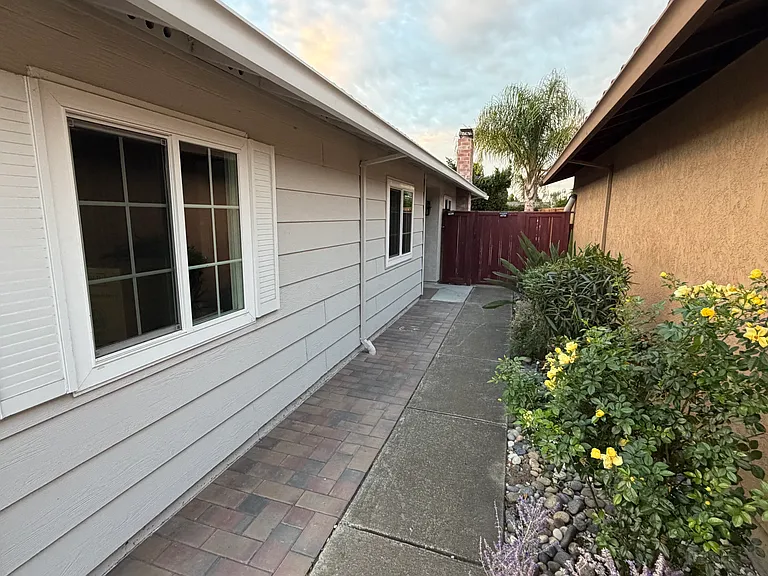 5792 Dichondra Pl — Photo 2