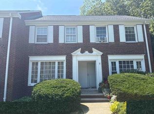 42 Meadowbrook Pl #A, Maplewood, NJ 07040