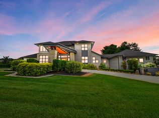 425 Secretariat Dr, Springfield, OH 45503