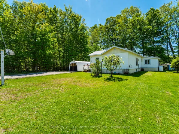 5263 Elliott Side Rd #51, Tay, ON L4R 4K3