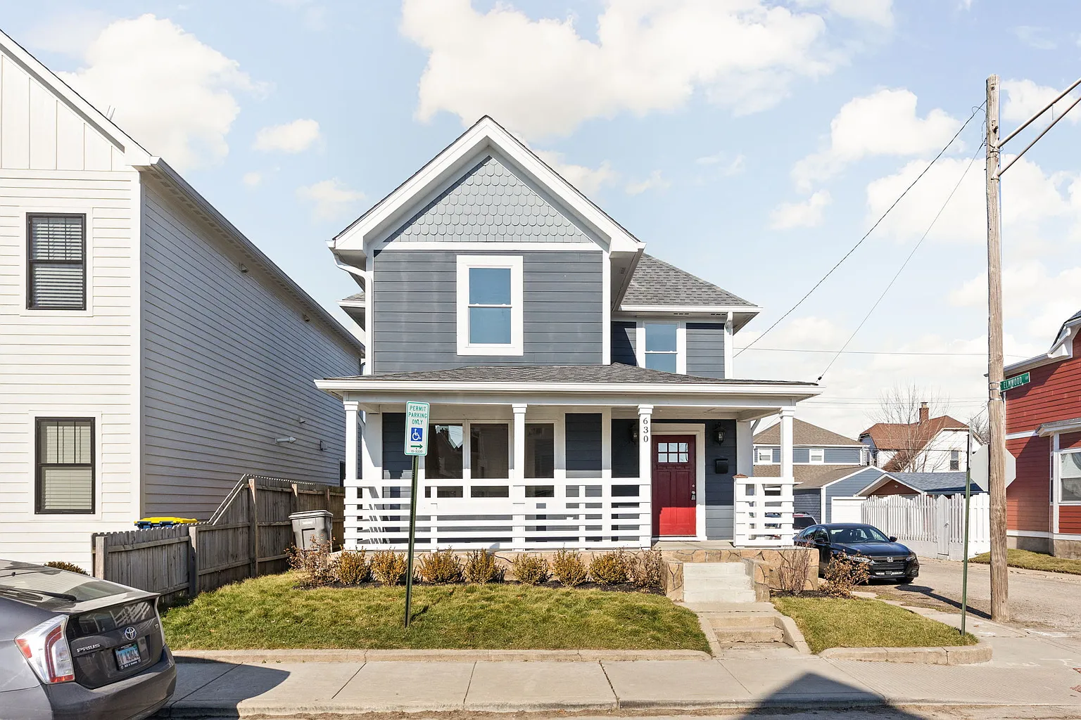 630 Terrace Ave photo 1