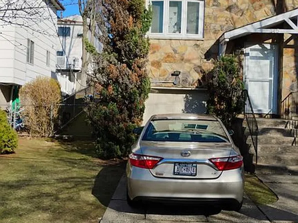145 Joseph Ave, Staten Island, NY 10314