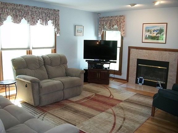 2nd image of 6415 Greenoak Dr