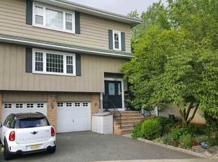 22 Acorn Rd #2, Secaucus, NJ 07094