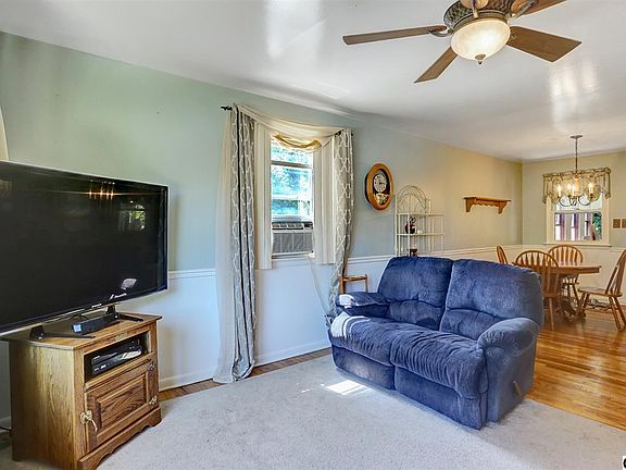 2nd image of 109 Greenwood Dr