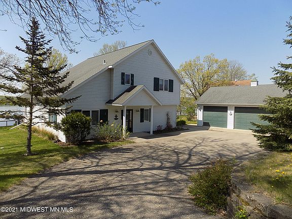 2nd image of 47843 Henry Hill Ln