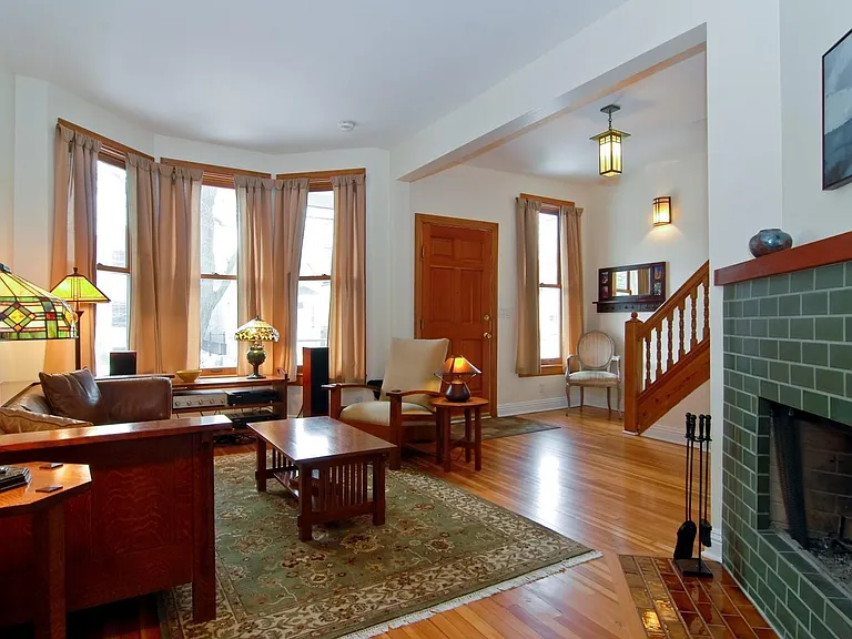 2252 W Cullom Ave — Photo 4