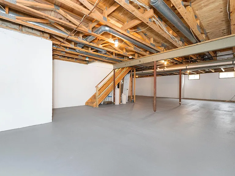 Full Basement
