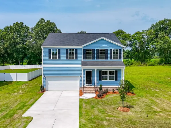 94 Harriette Ct #70, Lillington, NC 27546
