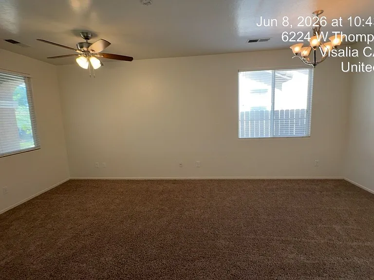 6224 W Thompson Ave — Photo 3