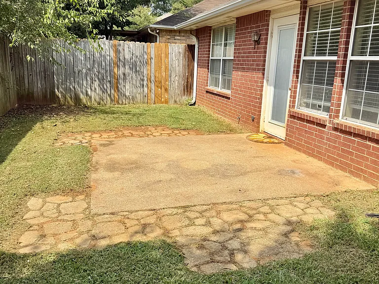 222 Willowbrook Ln — Photo 3