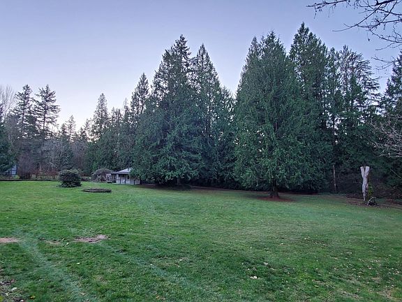 5th image of 3831 221st Ave SE