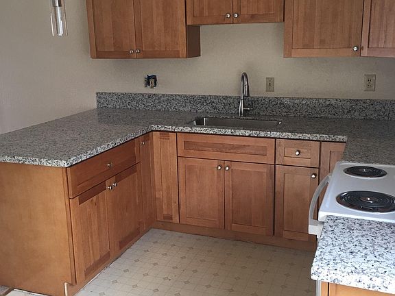 2nd image of 762 Concord Ave #4