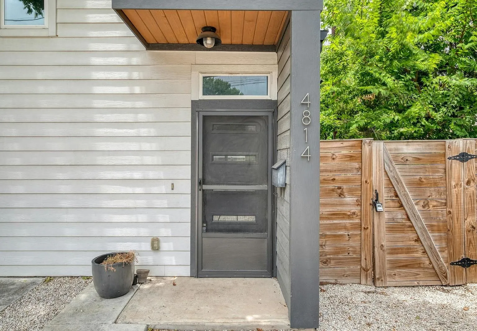 2 bed, 1.0 bath, 856 sqft, $2,550 — Photo 4