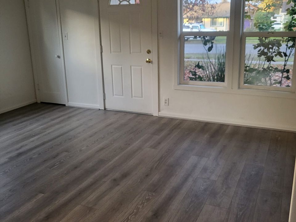 1st image of 6309 Tacoma Ave S