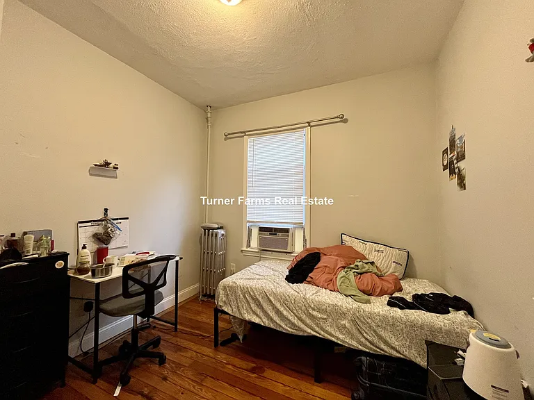 114 Thornton St #2 — Photo 8