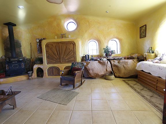 Wd Stve & Blt In Ent Center