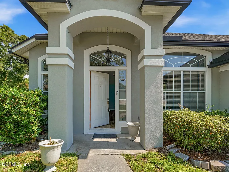 13245 Milhouse Way — Photo 2