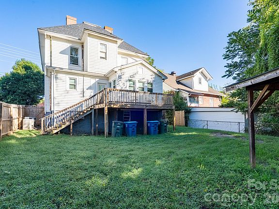 4th image of 1033 S Fulton St