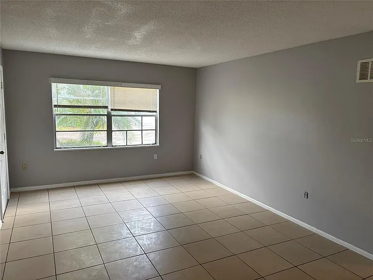 5325 Curry Ford Rd #H101 — Photo 4