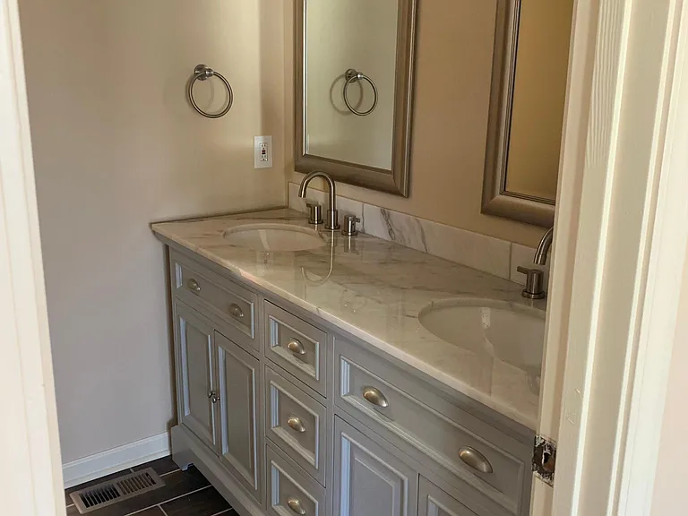 9634 Williamsburg Dr — Photo 16