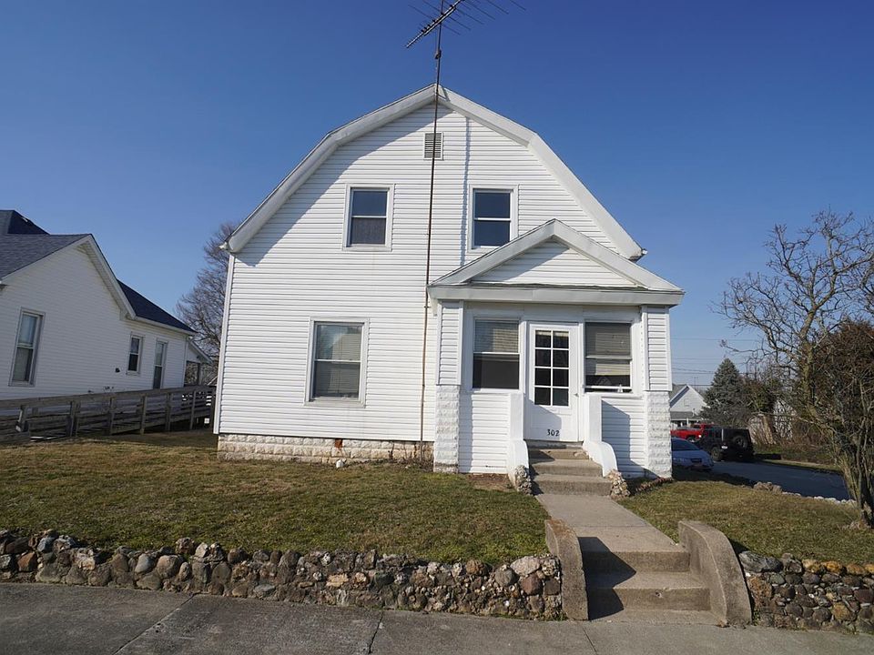 1st image of 302 W 1st St Lot 35