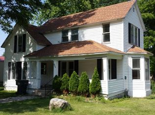 108 Sycamore St, Cambridge, IA 50046
