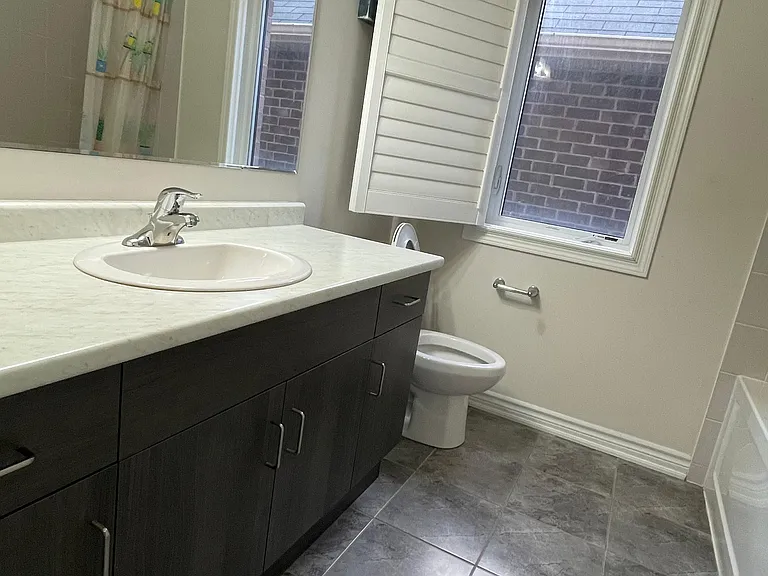 33 Bannister Cres — Photo 9