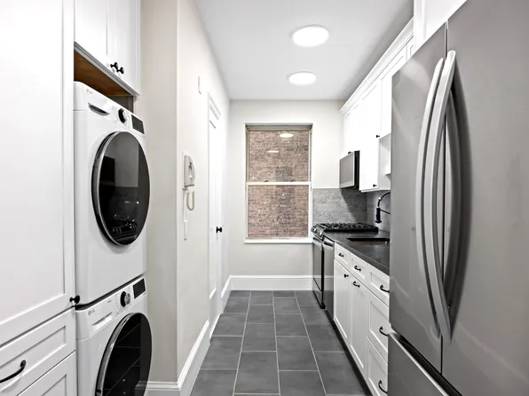 40 West 77th Street image 5 of 8