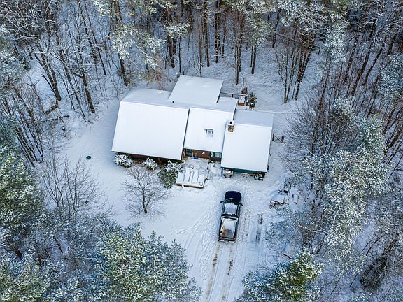 4th image of 105 Patch Ln