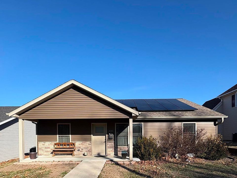 1st image of 2035 Chestnut St