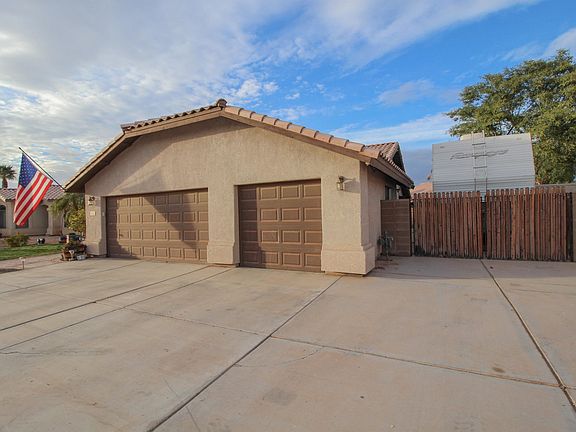 3rd image of 4738 W 29th St
