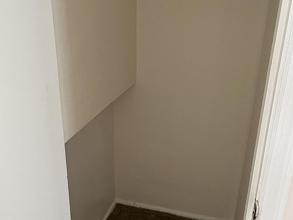 3rd image of 544 Wiltshire Blvd #1