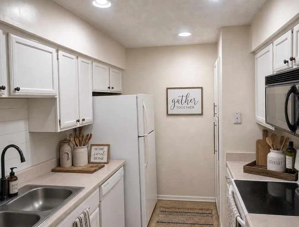 1 bed, 1.0 bath, $2,100 — Photo 4