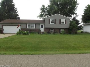 230 Madina St NE, East Canton, OH 44730