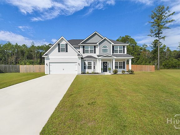 2nd image of 131 Loganberry Lane NE