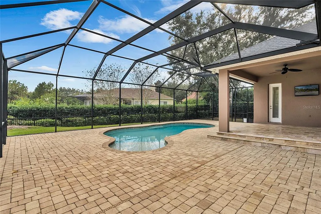 4 bed, 3.0 bath, 2398 sqft, $6,799 — Photo 1
